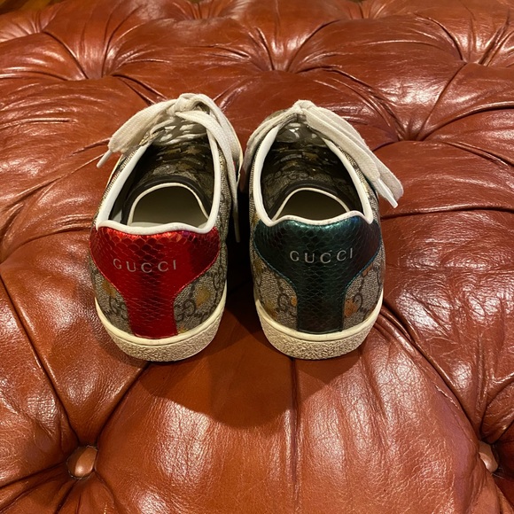 Beige/Ebony GG supreme canvas with gold bee print . Green and red web detail. - Picture 2 of 7